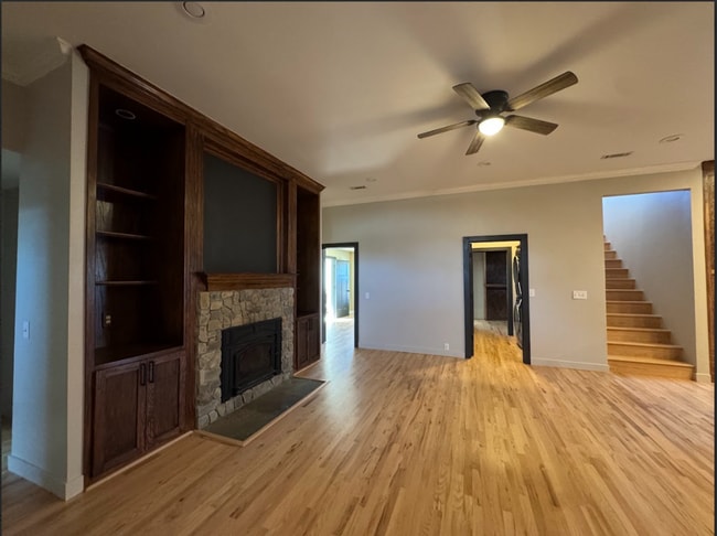 Photo - 407 Old Forge Dr