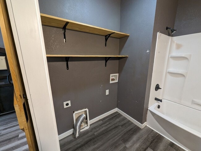 Photo - 1 Bedroom/1 Bathroom Tiny Home Cottage in Sulphur Rock WASHER/DRYER to be maintained by tenant