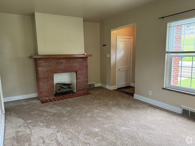Building Photo - 1505 Ravinia Rd Rental