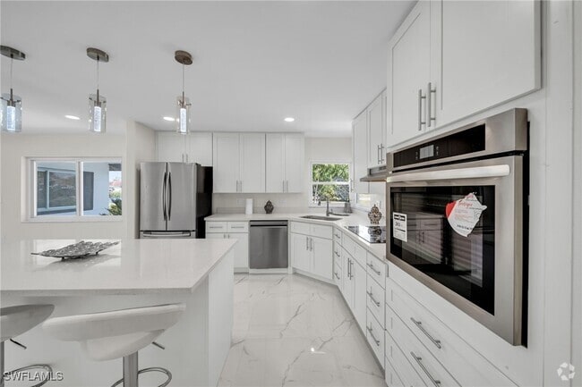 Building Photo - 2106 E Tobago Cir Rental
