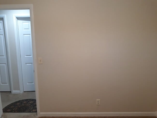 Photo - 2550 Wyoming Ave Unidad Upstairs