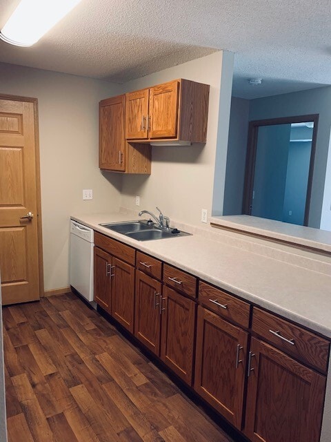 Photo - Crown Apartments