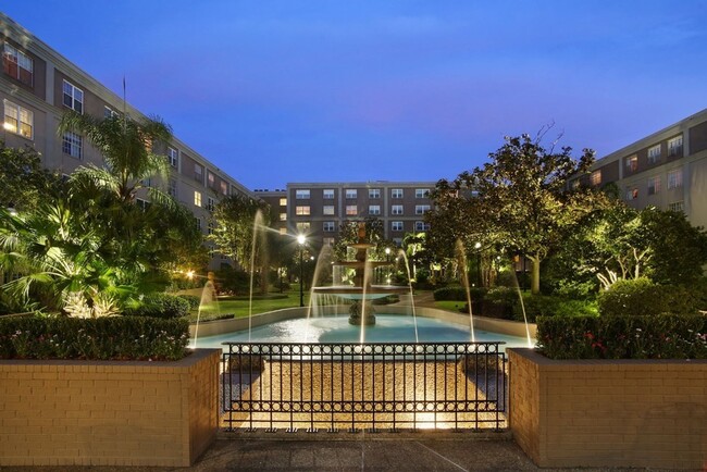 1 bed/1 bath in a luxury building on St. C... - 1 bed/1 bath in a luxury building on St. C... Casa