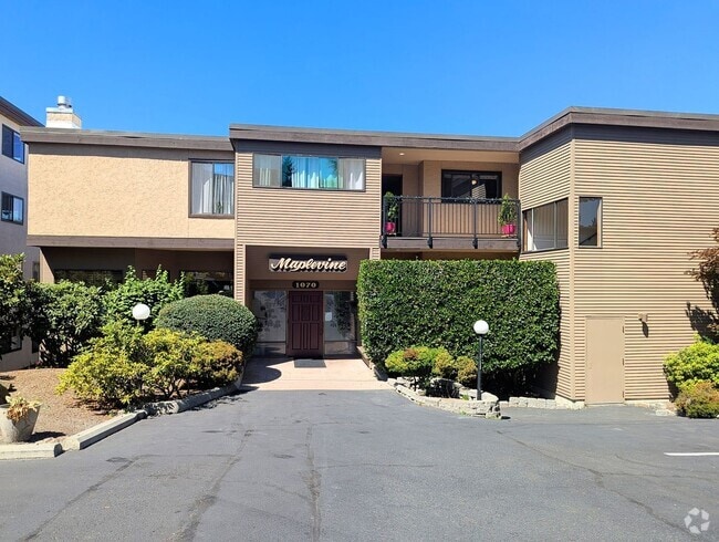 Building Photo - 1bd/1ba Edmonds Condo Unit 406