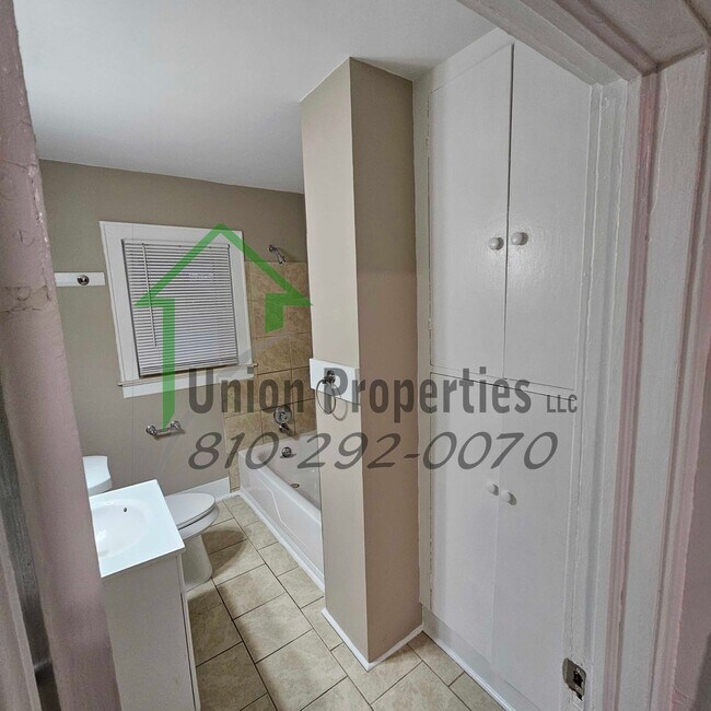 Photo - 1625 Francis St
