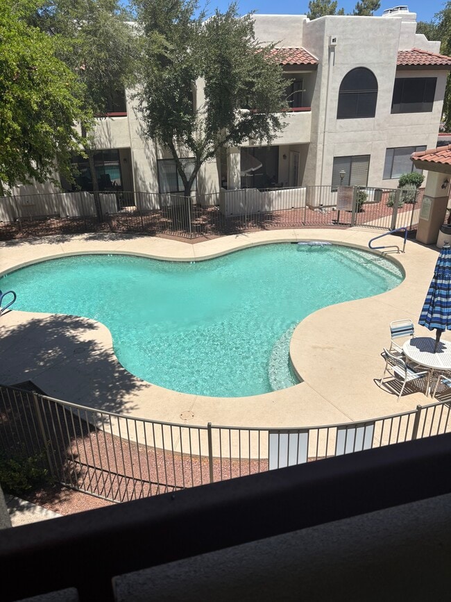 Building Photo - 750 E Northern Ave Unit Las Brisas  2016 Rental
