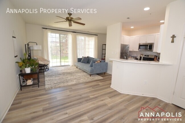 Photo - 504 Mathias Hammond Way Unit 101