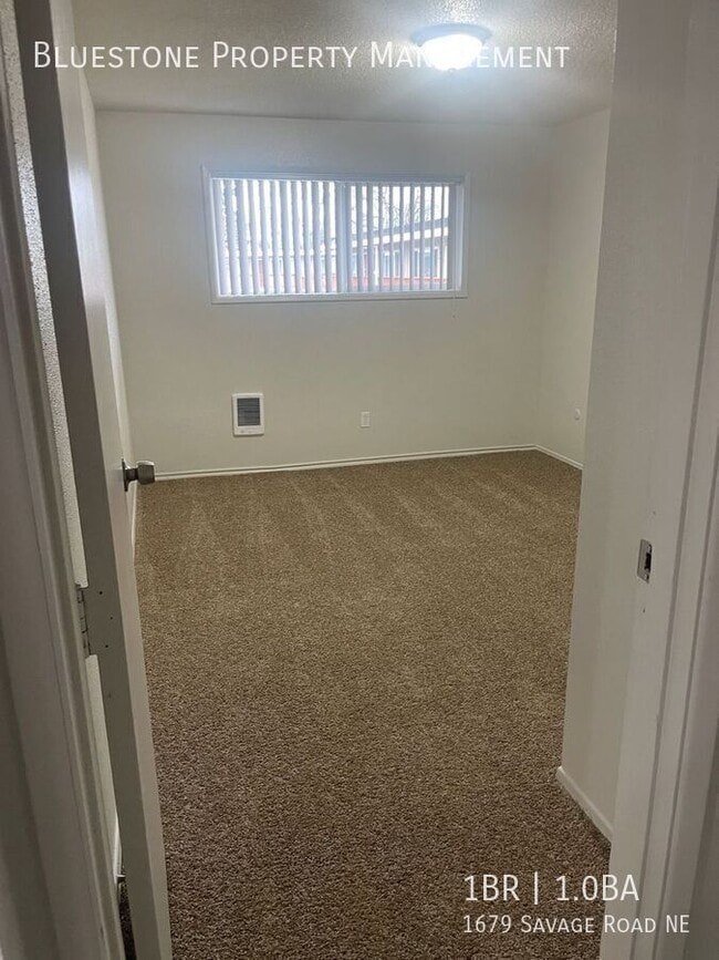 Photo - 1679 Savage Rd NE