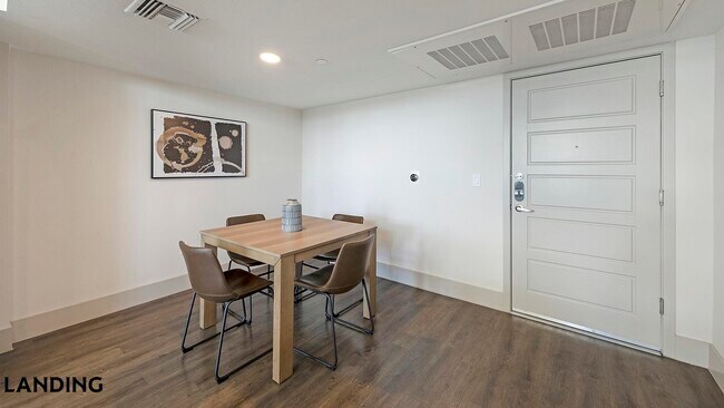 2323 E Highland Ave Unit 2518