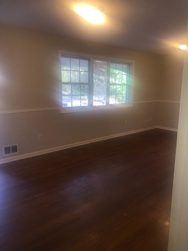 Photo - 2176 Lilac Ln