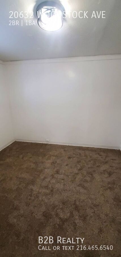 Photo - 20632 Woodstock Ave