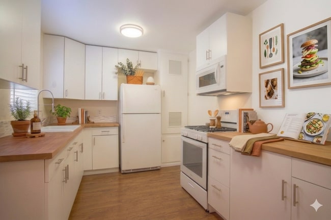 Building Photo - Historic Kensington - Charming 2bd/2ba with Bonus Room & parking - Ground floor Level Unit 4148 Monroe
