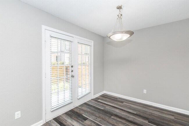 Photo - 18001 Cypress Trace Rd Unidad 902