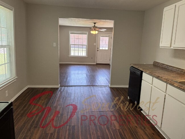 Photo - Spacious, updated 2 bedroom 1 bath with extra office!