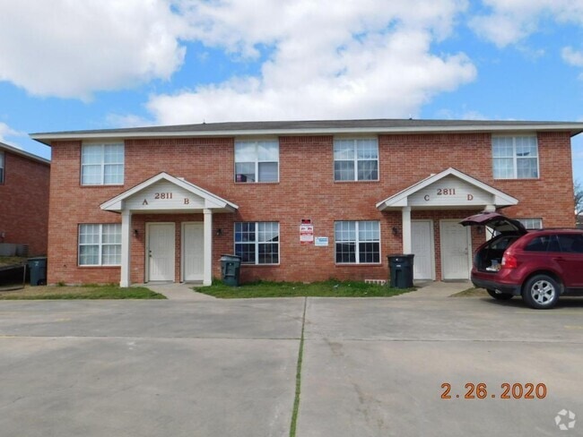 Building Photo - 2811 Cantabrian Dr Rental