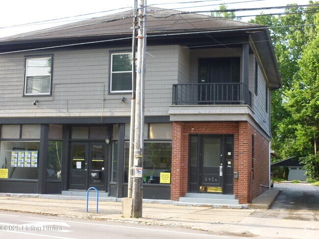 Building Photo - 2914 Frankfort Ave Rental