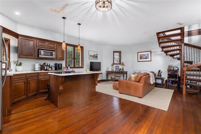 Photo - 216 Gray Craig Rd