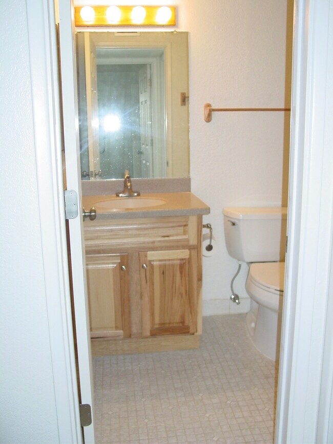 Photo - 3BR/2BA/2GA 1,768 sq.ft. rental in Sierra Vista, AZ- Brand New Tile In Bedrooms!!!