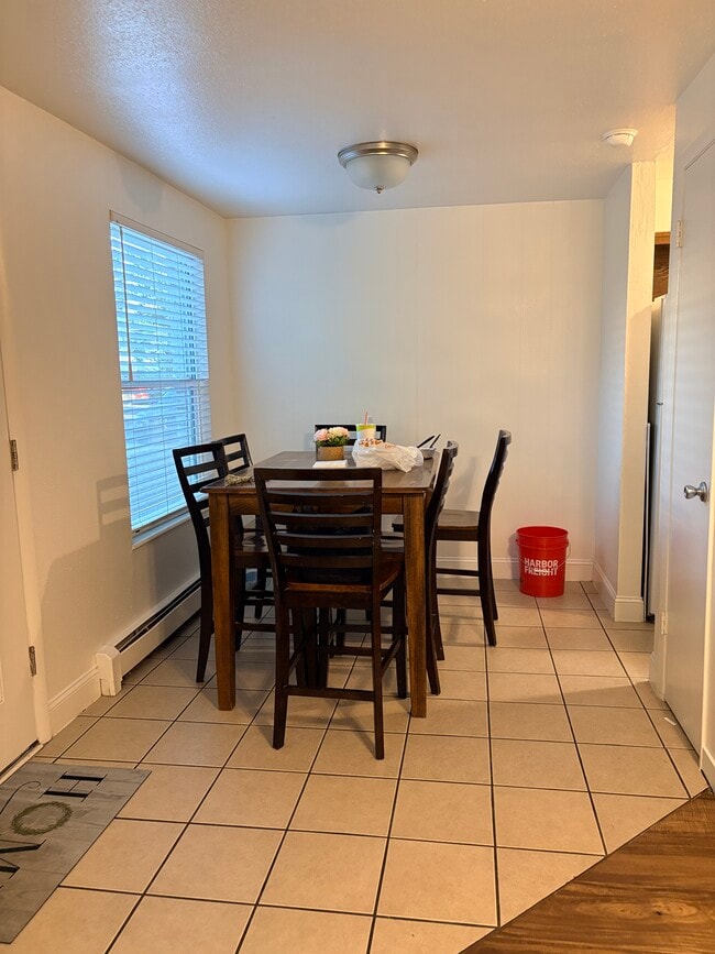 Dining area - 375 W 550 N Unit Apartment #4