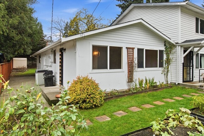 Photo - Arbor Lake Duplex unit for lease in private setting