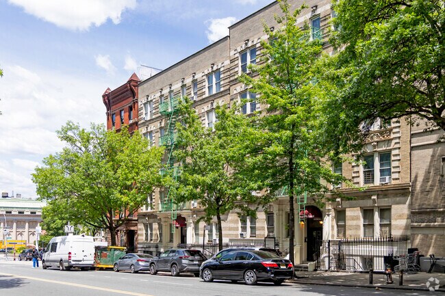 Photo - 539 W 155th St