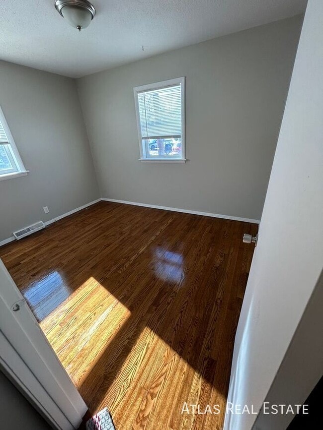 Photo - 6646 Maywood Ave Unit A