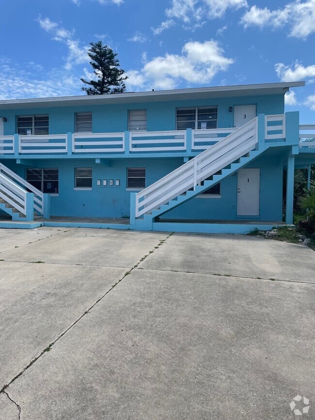 Building Photo - 121 Marcelle Ave Unit #4 Rental