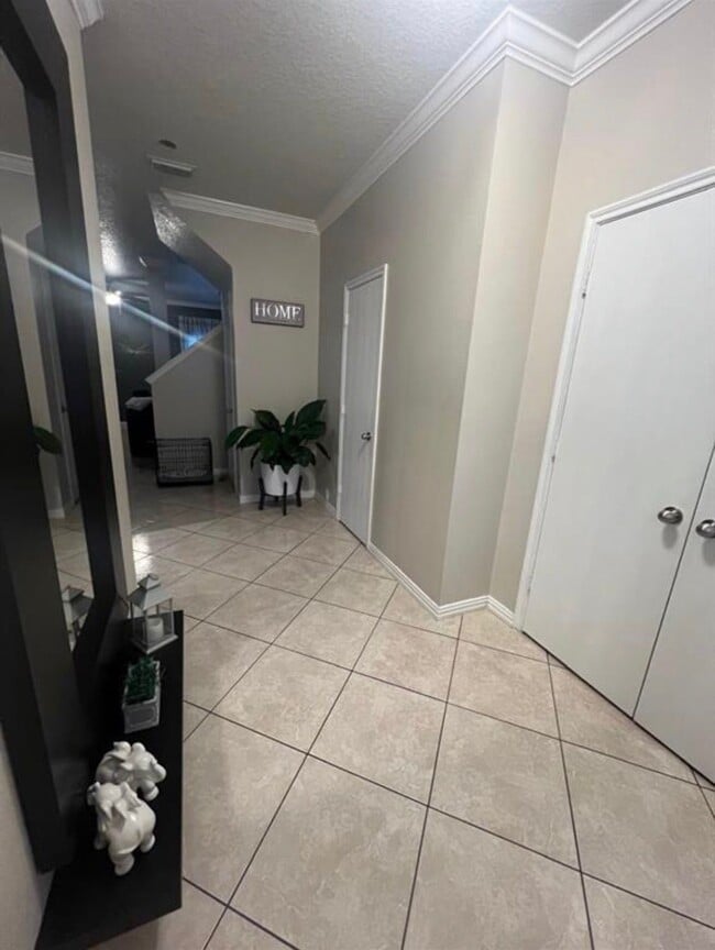 Photo - 18710 Sandelford Dr