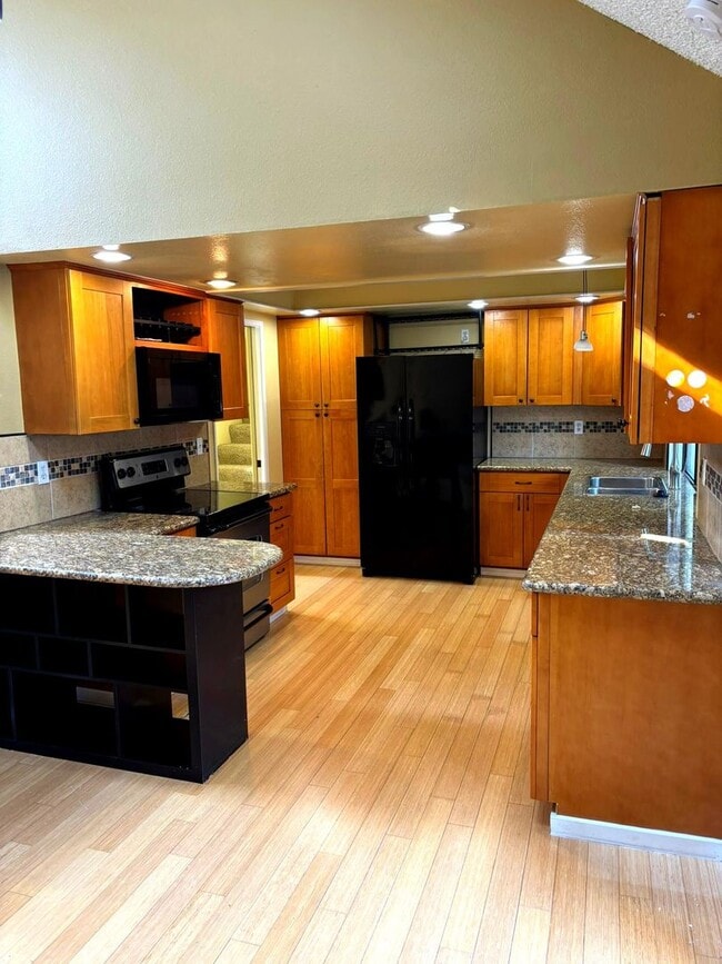 Photo - South Cove Commons Gem – Private Beach Acc...