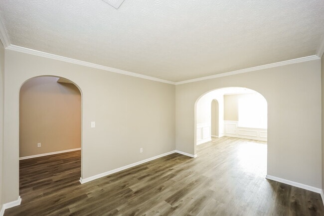 Photo - 1365 Camelia St