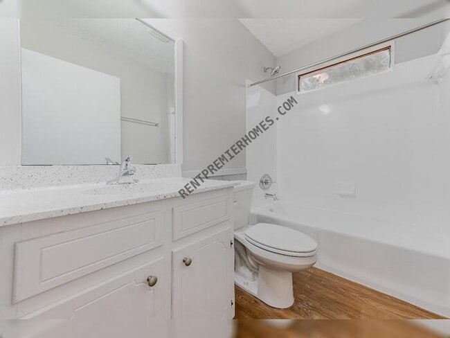 Photo - 200 Timberline Dr