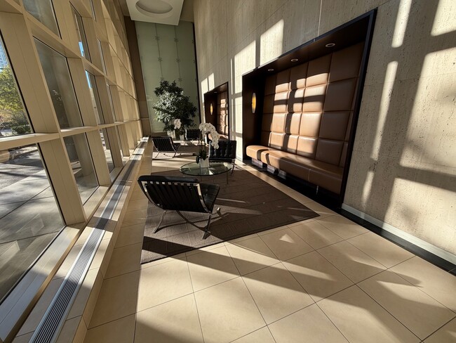 Photo - 5320 N Sheridan Rd Unit 1407