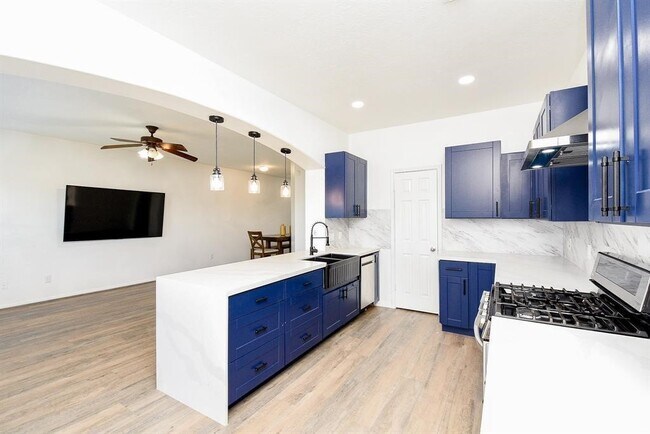 Photo - 11420 Elegant Way