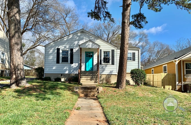 Building Photo - 19 Skyland Dr