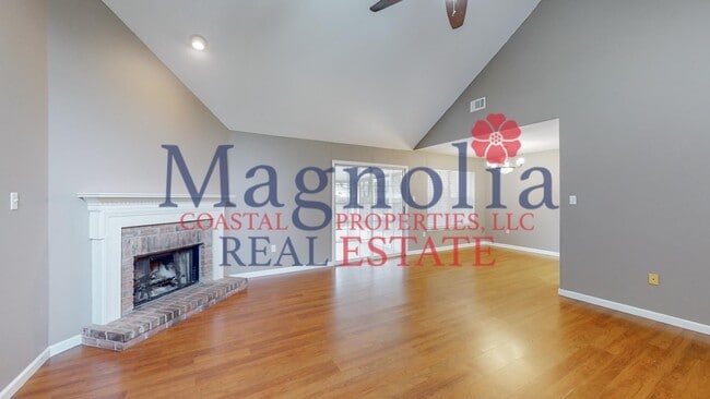 Photo - 145 Hope Creek Dr