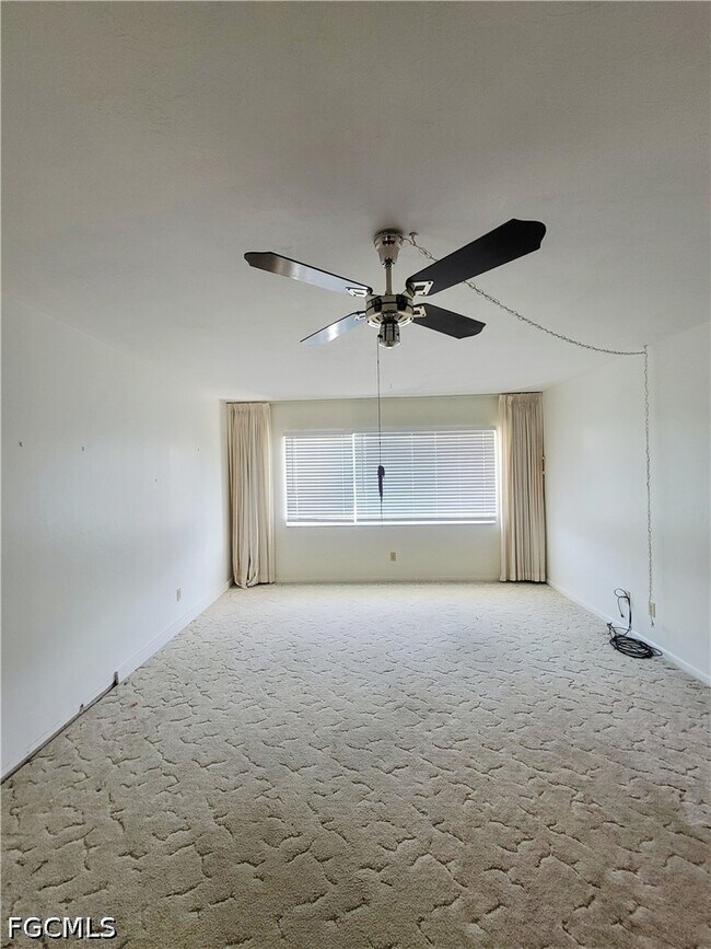 Photo - 357 Joel Blvd Unit 211