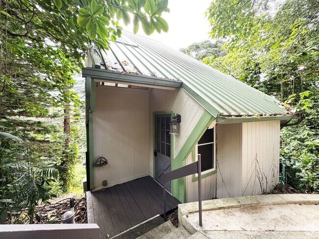 Building Photo - Private Kaneohe House with Rainforest Views