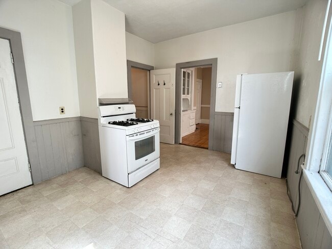 Building Photo - 55 Rindge Ave Unit 1 Rental
