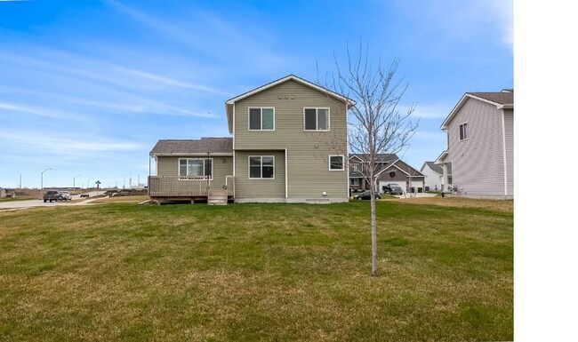 Photo - 1090 Locust St