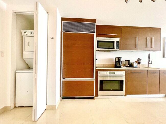485 Brickell Ave Unidad SI FL37-ID1240561P