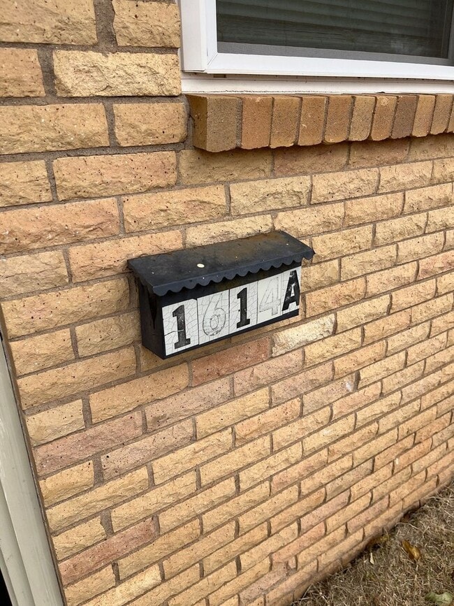 Building Photo - 1614 58th St Unit A