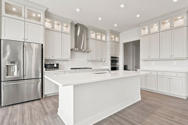 Photo - 625 Lipizzan Dr SW
