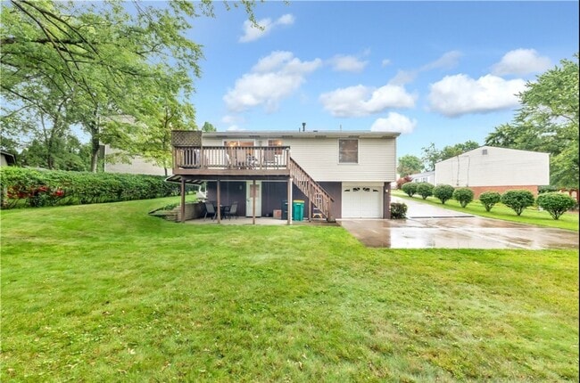 Photo - 236 Cresthaven Ln