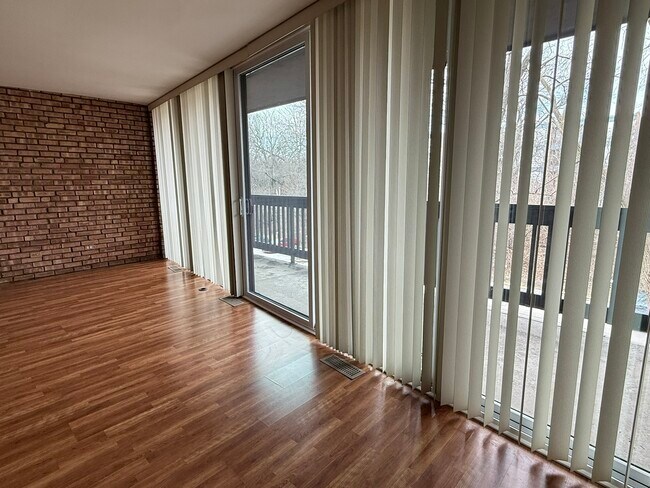 Photo - 5500 Hillcrest Ln Unit 3C