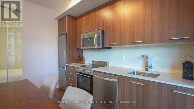 Photo - 105 George St Unit 1214