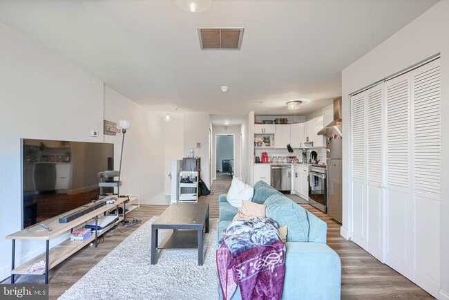 Photo - 1729 Guilford Ave Unit 3