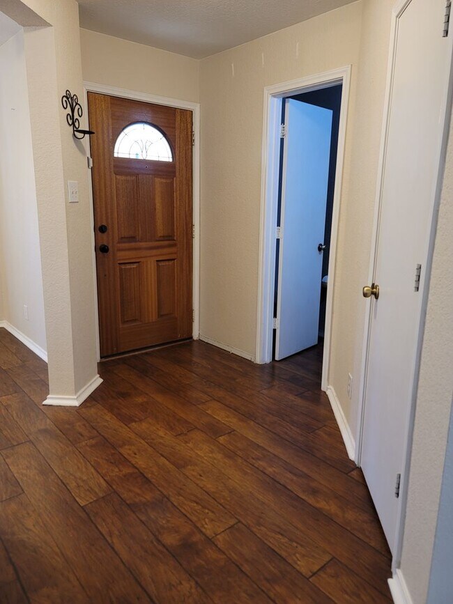 Photo - Spacious 3BR 2BA 1 Car Garage