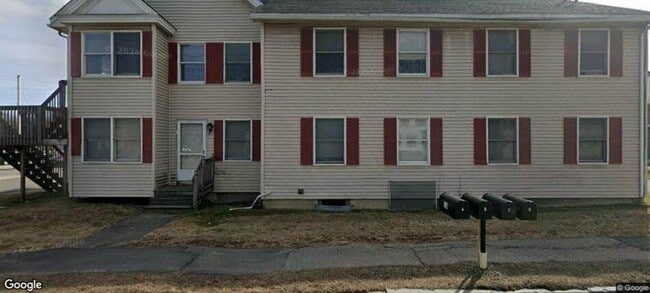 Building Photo - 13 Western Ave Unit B