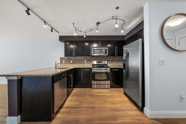 Photo - 5711 Jefferson St Unit 204