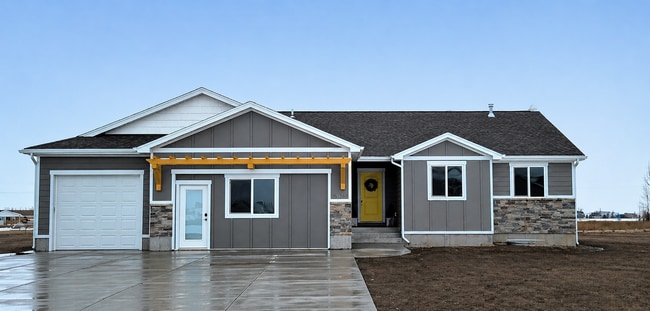Building Photo - BEAUTIFUL 4 BED 3 BATH HOME IN REXBURG WITH CONNECTED OFFICE & SEPARATE ENTRANCE